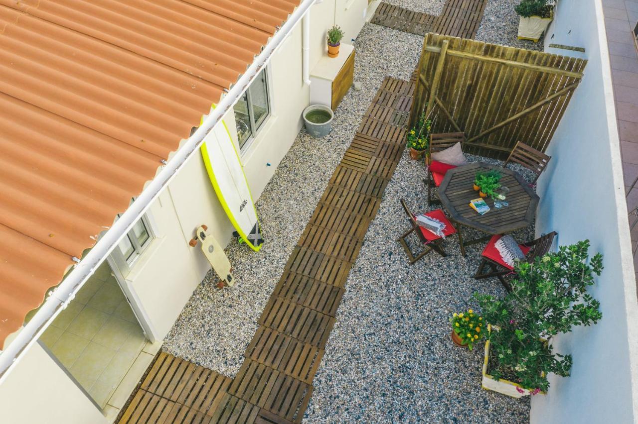 SoulSurfcamp Portugal Bed & Breakfast Peniche Bagian luar foto